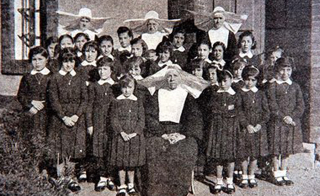 ESCUELAS ECLESIÁSTICAS