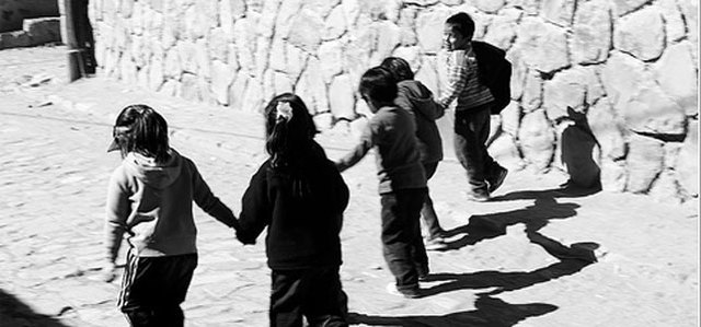 Niños y jóvenes aprendices