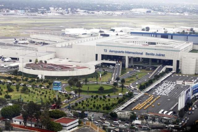 Se inaugura la pista del aeropuerto de la CDMX