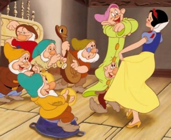 Walt produjo el primer largometraje de dibujos animados de la historia del cine