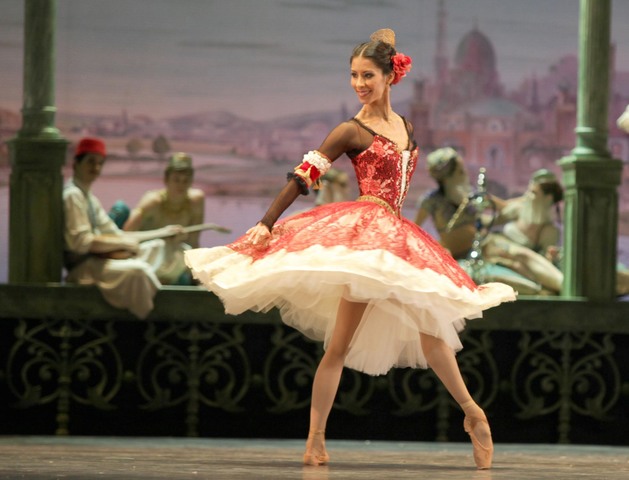 Actualmente radica en Berlin, junto con su esposo, disfrutando su reciente maternidad