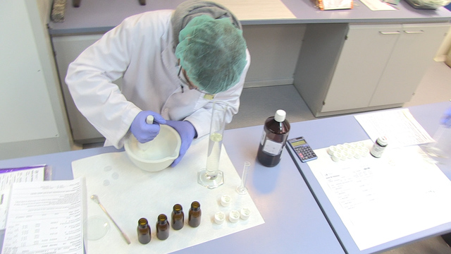 RESOLUCION NUMERO 0444 DE 2008 Buenas Prácticas de Elaboración de preparaciones magistrales.