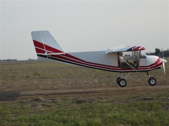 Perdida siguiendo una avioneta.