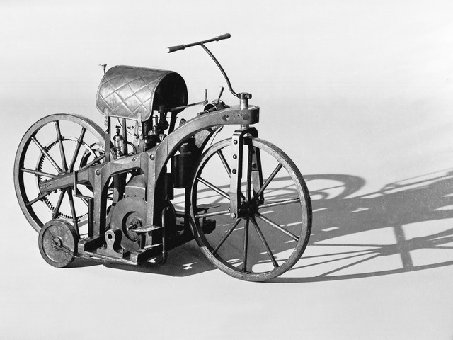 Mototcycle: first gas powered motorcycle invented