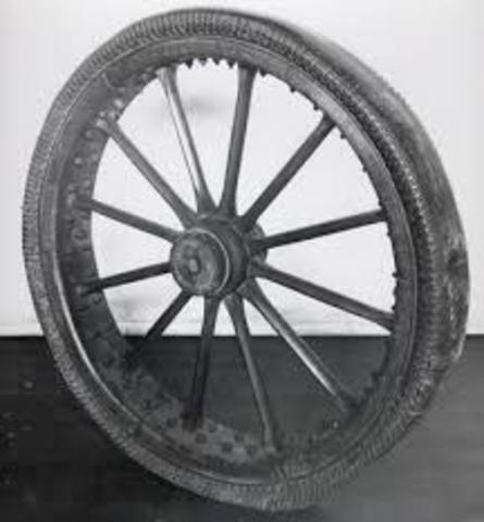 Motorcycle: pneumatic tires used