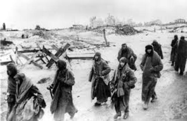 Russians stop Nazi advance at Stalingrad save Moscow