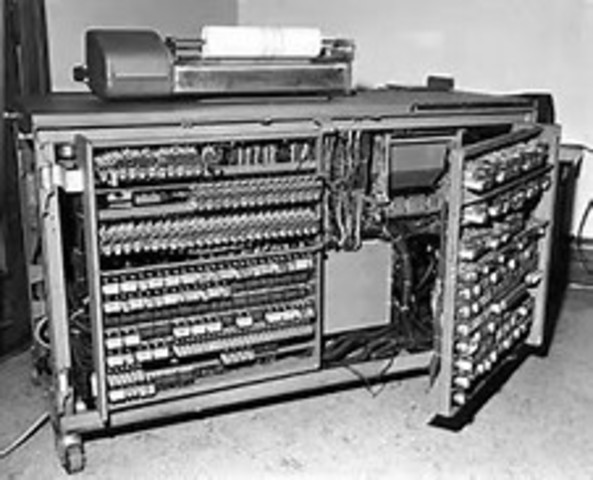 1960 IBM lanzo el mainframe 1620