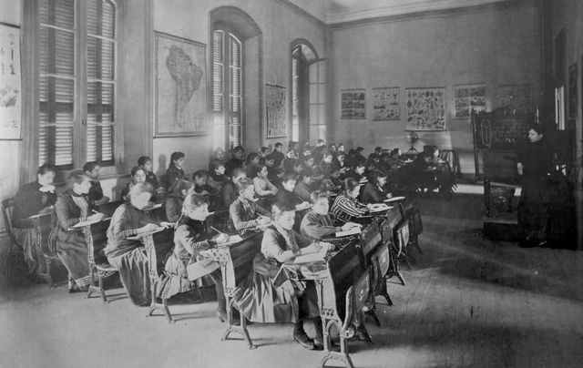 LA EDUCACIÓN PÚBLICA FORMAL