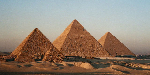 Construcción piramides de Keops Kefrén y Micerino