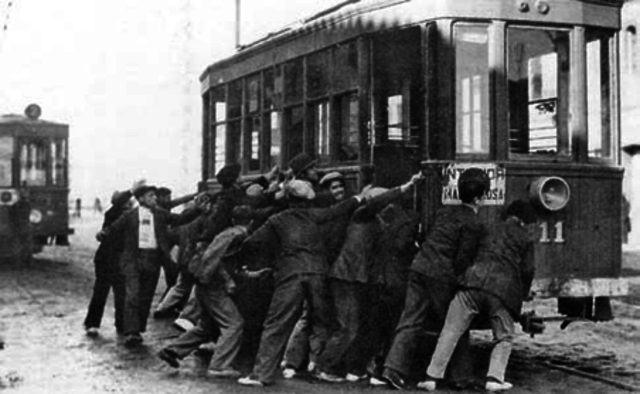 Huelga de tranvías en Barcelona