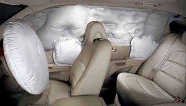 The Airbag first fitted to production car