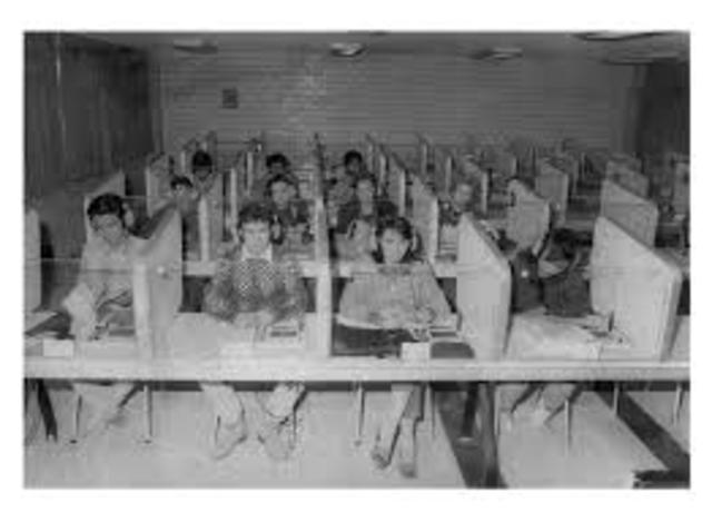 LABORATORIO DE IDIOMAS  (1960)