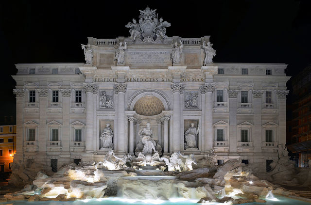 Construcción de fontana de trevi.
