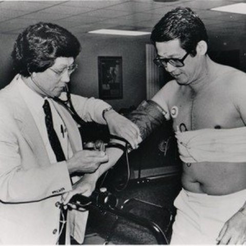 Aquino heart attack/ sent to the United States