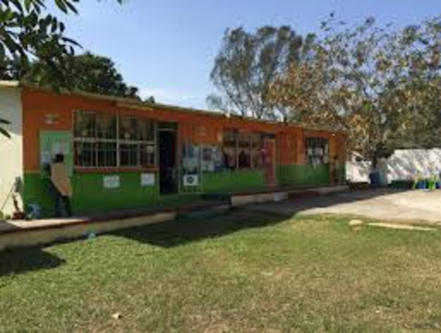 Se inaugura la escuela de preescolar del fraccionamiento.