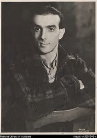 Leonide Massine and Rene Blum create Ballet russes de Monte Carlo