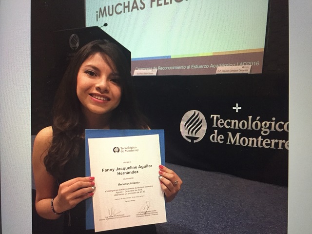 Reconocimiento al esfuerzo académico