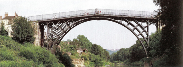 CREACIÓN DEL PRIMER PUENTE DE HIERRO