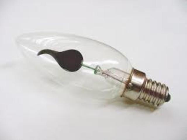 Primera lámpara de neón.