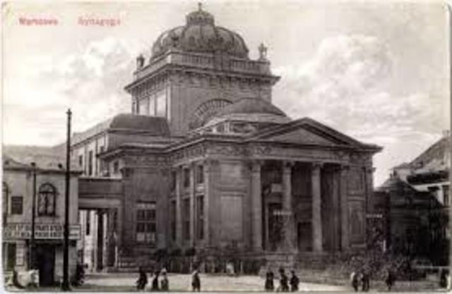 Warsaw ghetto is destroyed