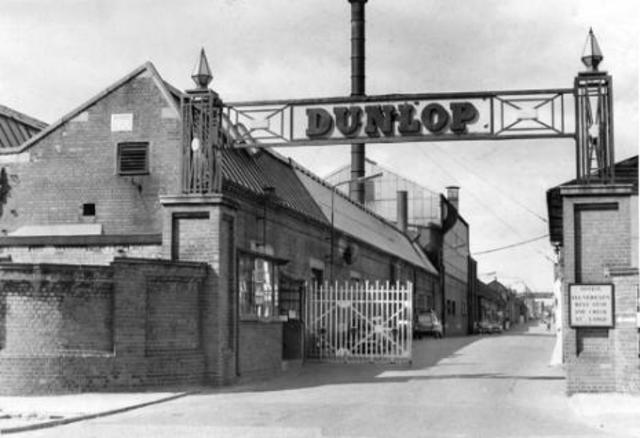 Invención del primer neumático