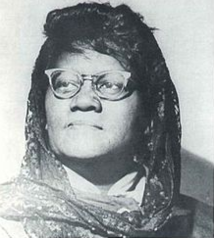 Ella Little aka Malcolm's half-sis