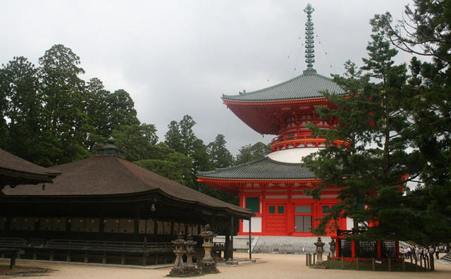 Kukai established amonasteryon MT koya
