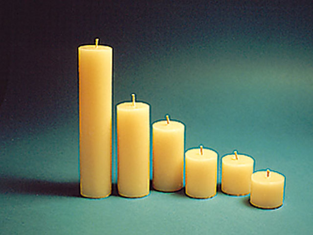 CIRIOS, VELAS Y LÁMPARAS DE ACEITE GRADUADOS