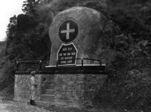 Mussolini invades Ethiopia