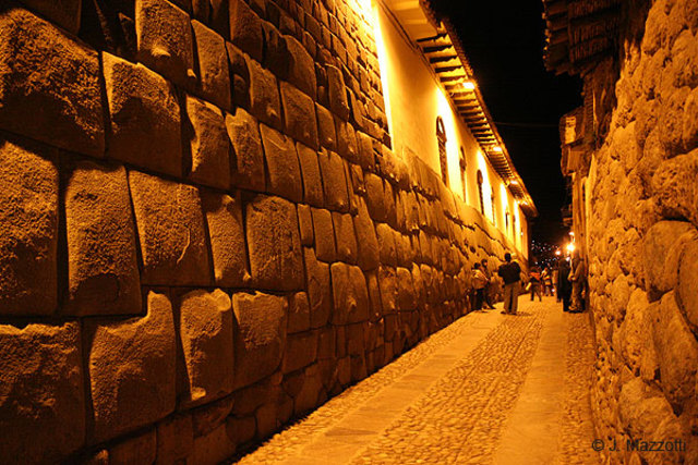 Palacio de Inca Roca
