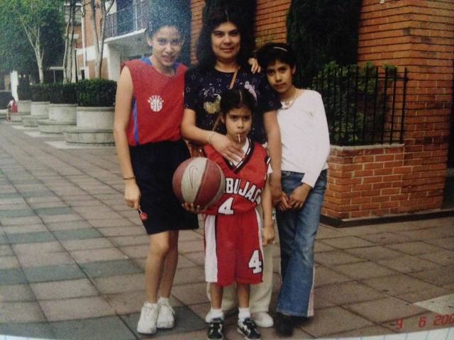 Empece a jugar baloncesto.