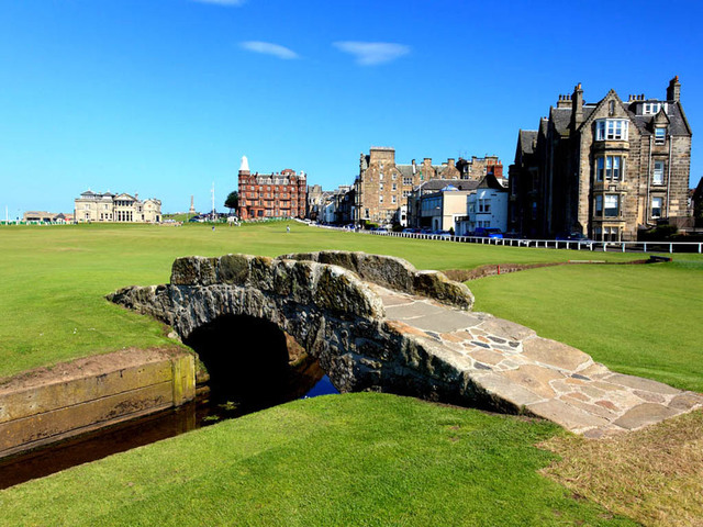 Legendary St. Andrews Golf Club is formed in Scotland