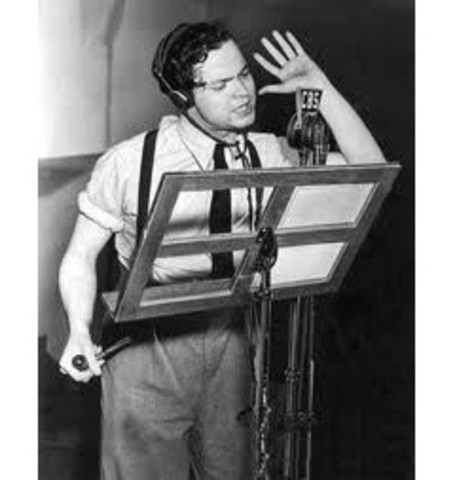 Primera emisora comercial en el país.