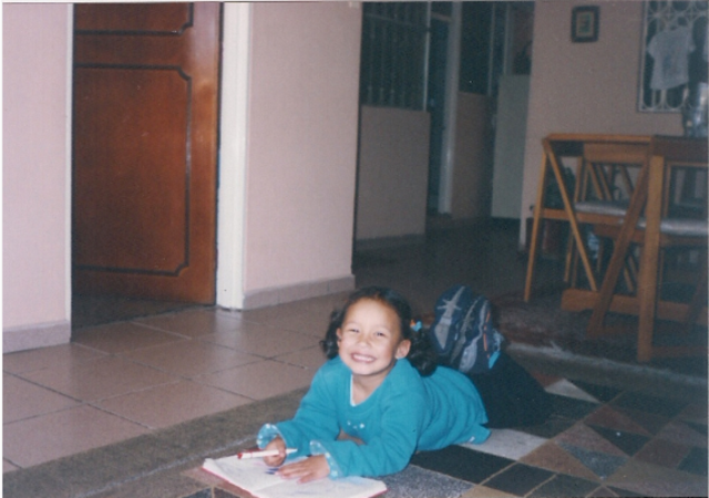 Muy pronto entraba al jardín