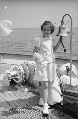 Little sisters birth