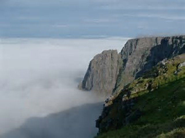 Hace cinco hora que ir a clase.