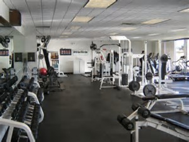 Hace tres hora que` voy al gimnasio.