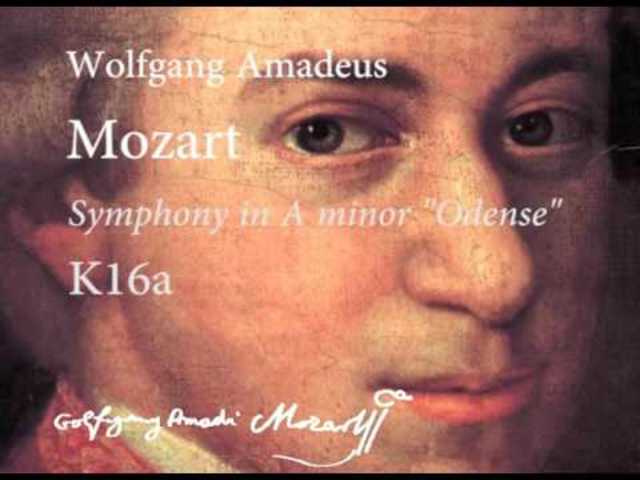 Mozart estrena la simfonia 40 (Odenese)/Composició "Flauta Màgica"