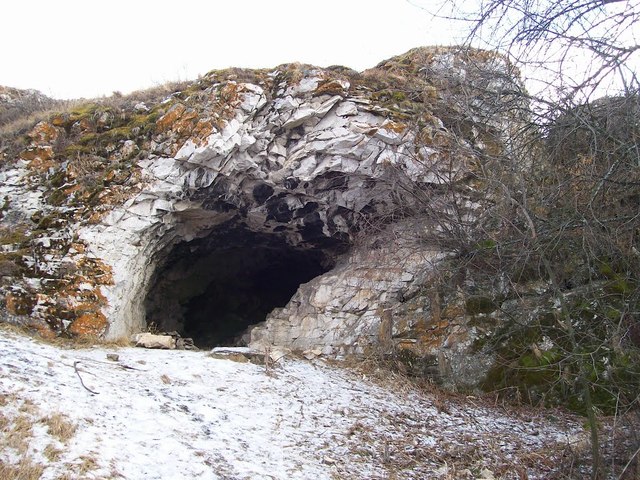 The CRO-Magnon's houses. The East European (Russian) Plain. The pit-hole houses.