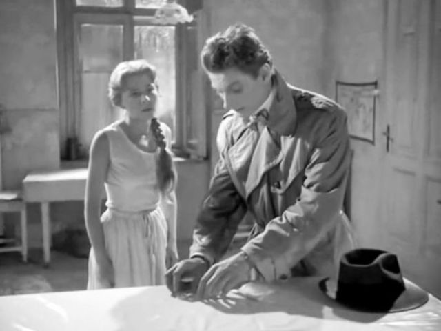 XIV. fejezet – Valami nagyon keserű