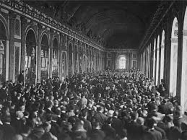 Parisko Konferentzia hasi