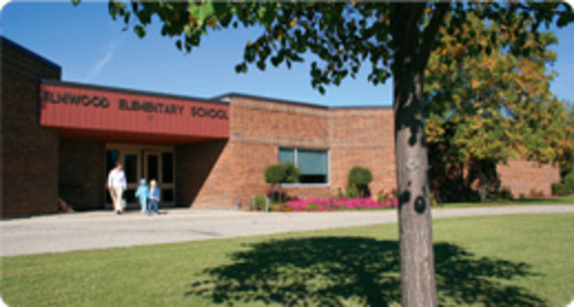 Began school at Elmwood Elementary