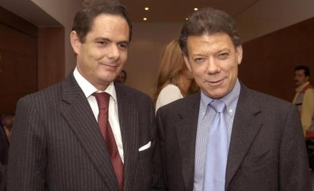 El presidente Santos fue víctima, no coautor de las chuzadas: Vargas Lleras