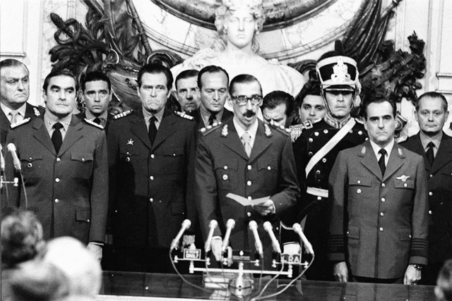 resistencia a la dictadura