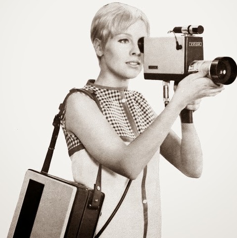 comercialización de la primera camara