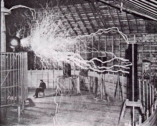 Nikola Tesla, o la leyenda de un padre de la electricidad.