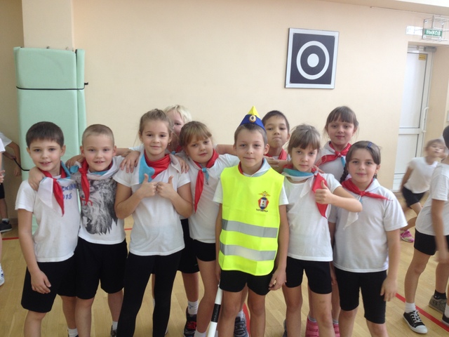 Веселые старты по ПДД - 2017