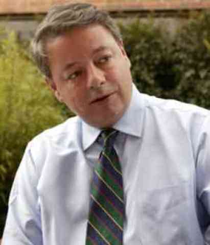 'No podemos bajar la guardia ni cantar victoria antes de tiempo', afirma el Ministro de Defensa