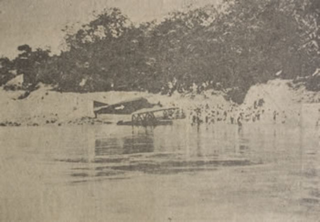 Hidroavión Colombia de la Scadta, en el río Magdalena, frente a la playa de Peñalisa.