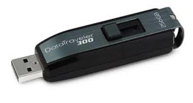 USB (Universal Serial Bus)